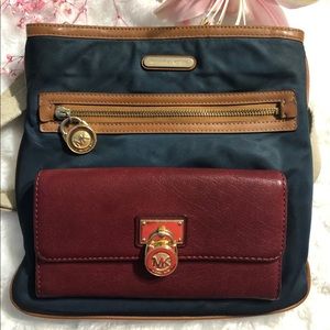 🎉 Michael Kors Crossbody Purse & Wallet